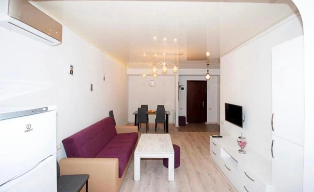 Excellent Apartment In The Republic Square Pushkin 3 Jereván Kültér fotó